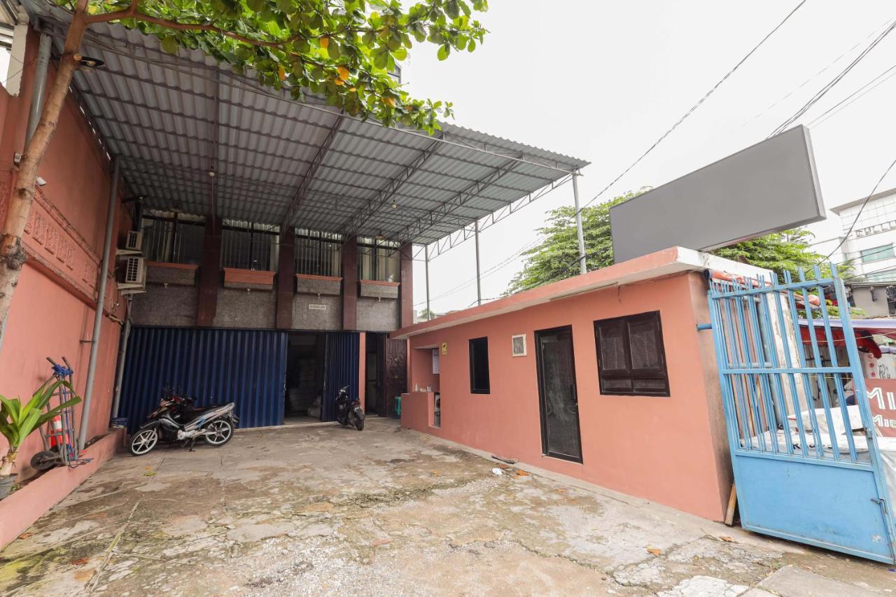 מלון ג'קרטה Reddoorz Syariah Near Stasiun Karet מראה חיצוני תמונה